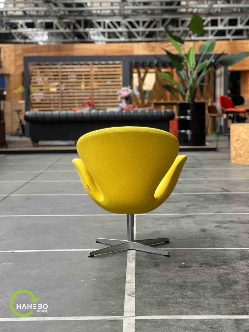 Fritz Hansen Swan Chair