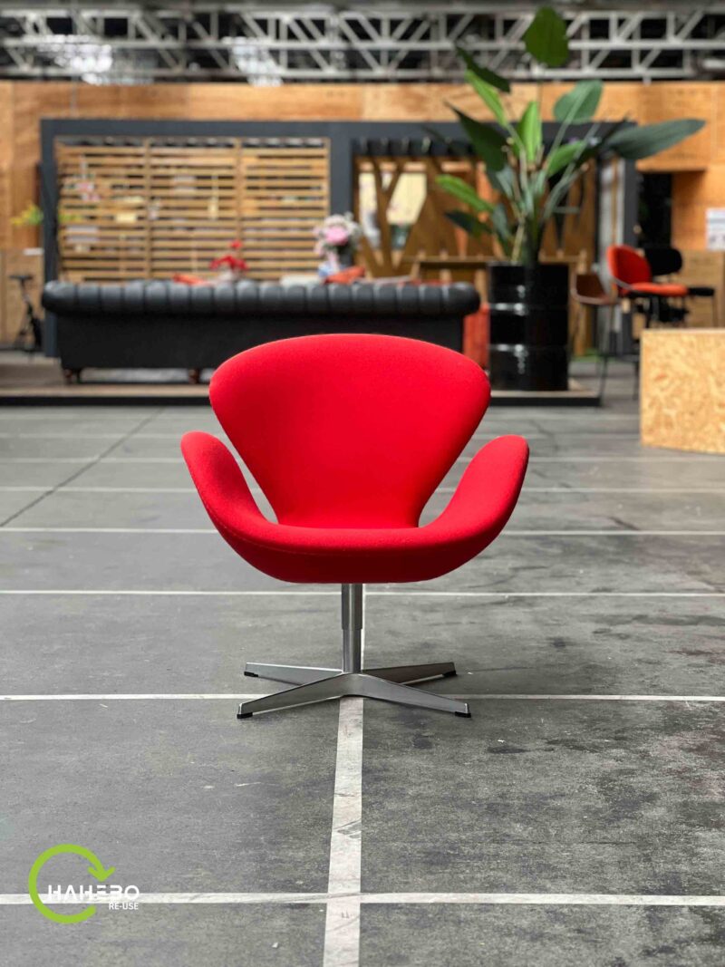 Fritz Hansen Swan Chair
