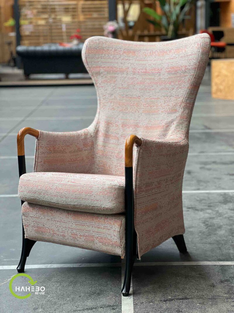 Giorgetti Progetti Wing Chair
