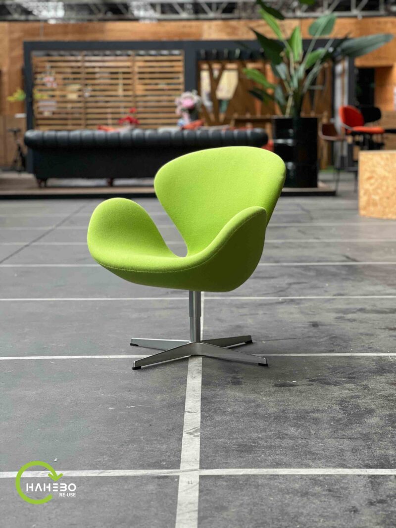 Fritz Hansen Swan Chair