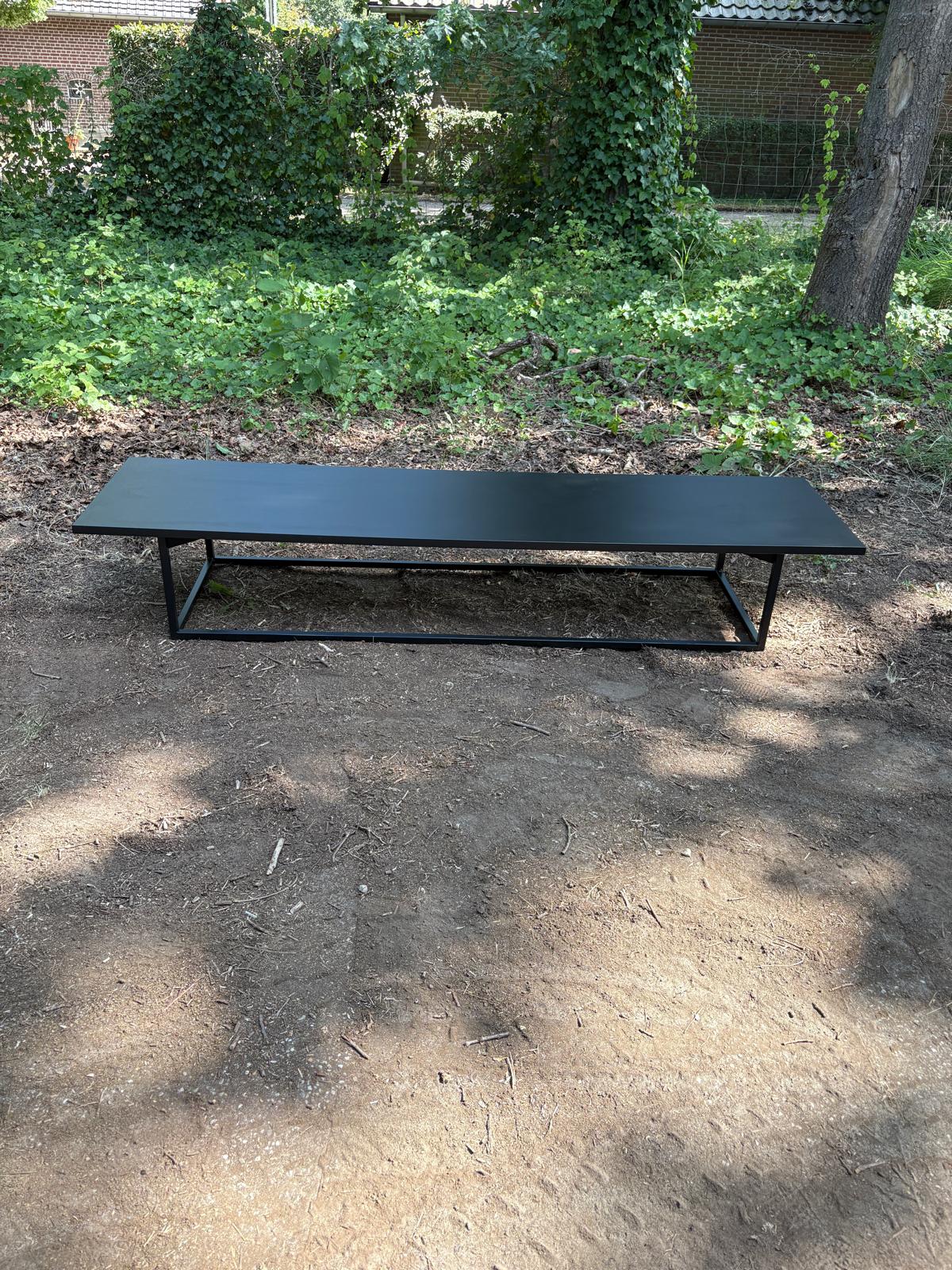 Salon tafel zwart