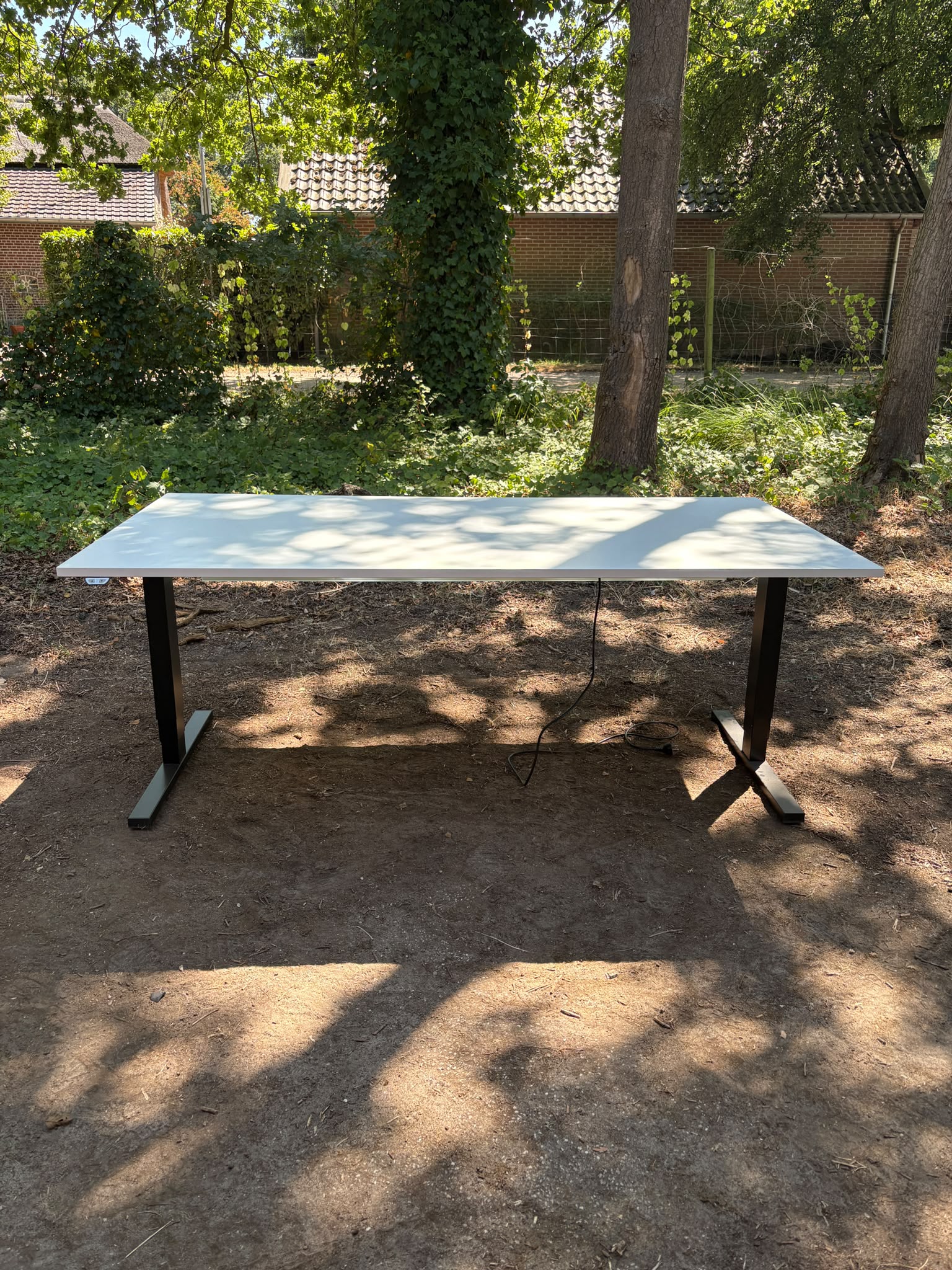Elektrisch verstelbaar bureau